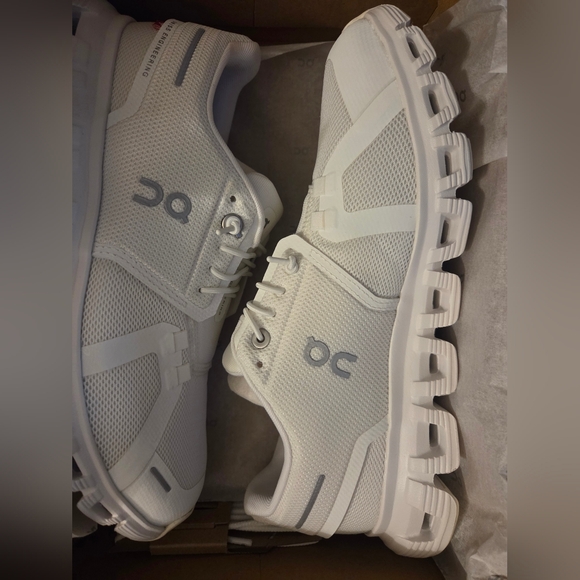 On Running Walking Sneakers Women Cloud 6 Size 7.5 - Picture 3 of 9